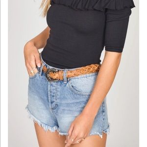 Amuse Society Tan Belt XS/S NWT